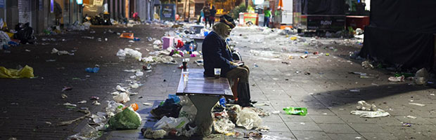 14 fotos desvelan el lado oscuro del Carnaval de Tenerife gracias al trabajo de la artista Irene Sanfiel (zIREjA) // CanariasCreativa.com