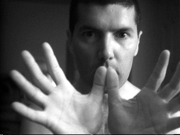 Ejercicio de poder: una exposición que reúne obra de Néstor Torrens, Juan Hidalgo y Pedro Garhel. // CanariasCreativa.com