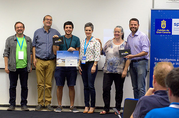 Un revestimiento de plástico difícil de reciclar gana el máximo galardón del primer #Climathon que acoge Gran Canaria // CanariasCreativa.com