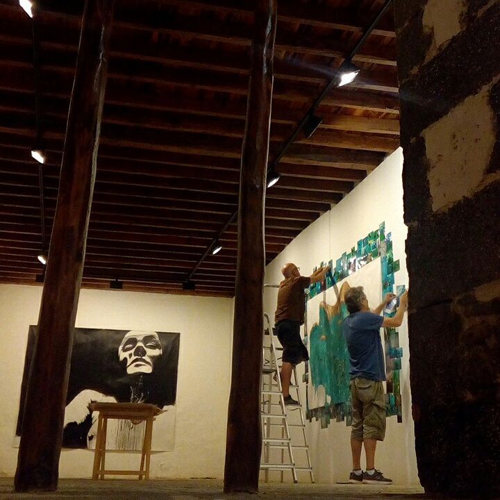 Las aguas profundas de Nuria Meseguer inundan la Casa de los Coroneles (Fuerteventura) // CanariasCreativa.com