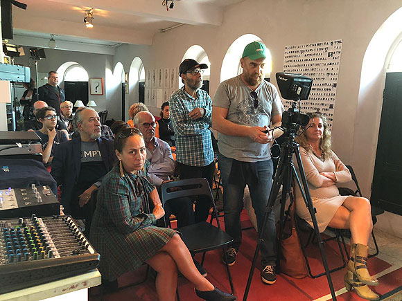 Equipo PARA proyecta No te mentiré, película basada en la novela de Doris Martínez y dirigida por Josep Vilageliu  //  CanariasCreativa.com