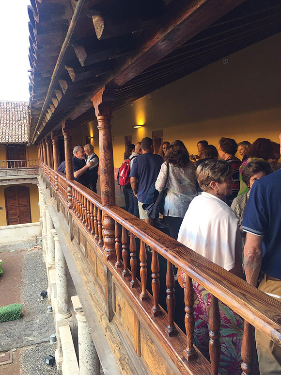 «Tsunami Artístico, Exposición internacional» en La Laguna // CanariasCreativa.com