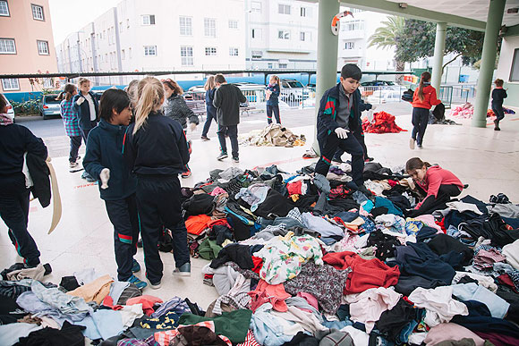 600 kilos de ropa usada contra el cambio climático // CanariasCreativa.com